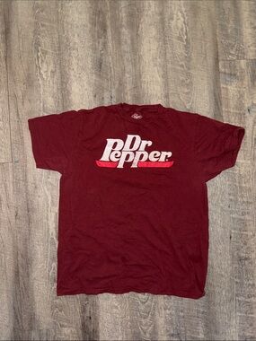 Dr Pepper Logo Short Sleeve Tee in Maroon